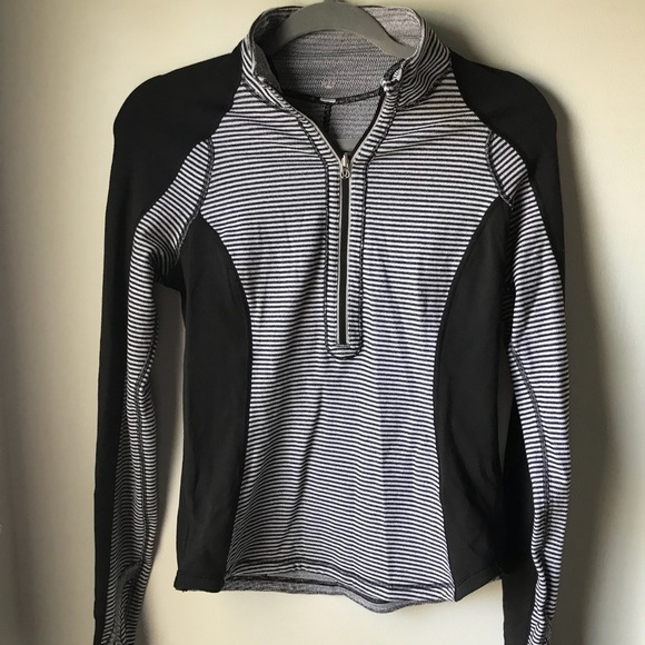 lululemon athletica Jackets & Blazers - ❗️Last Chance❗️LuLuLemon Women’s Half Zip EUC